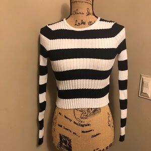 Forever 21 black & white stripped crop top